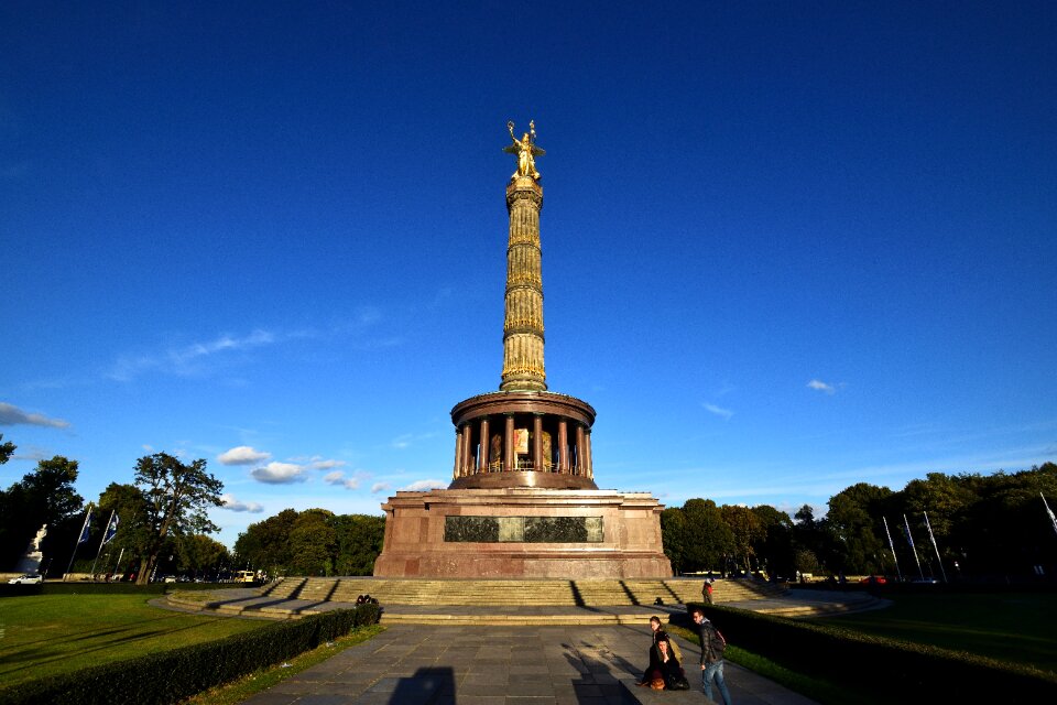 Capital places of interest monument