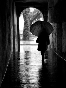 Door woman winter