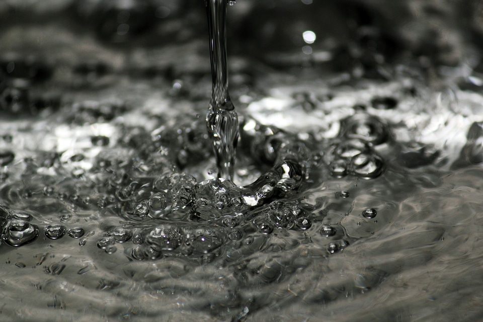 Black and white clear splashes