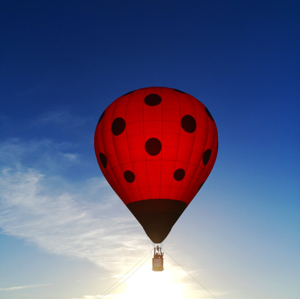 Hot-air ballooning sky color