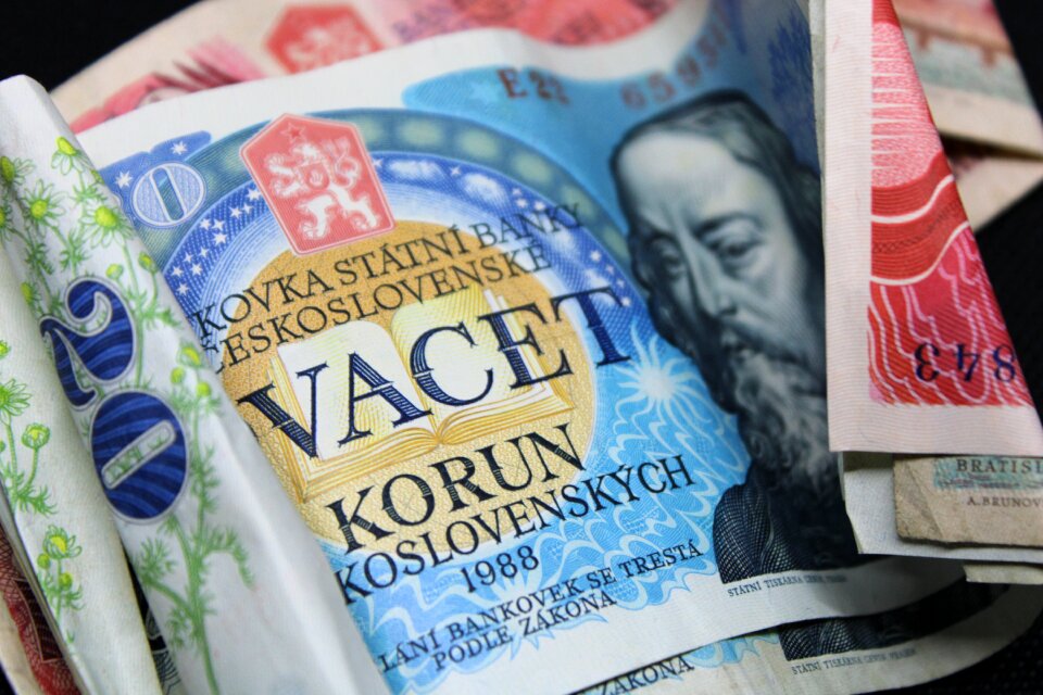 Currency finance payment