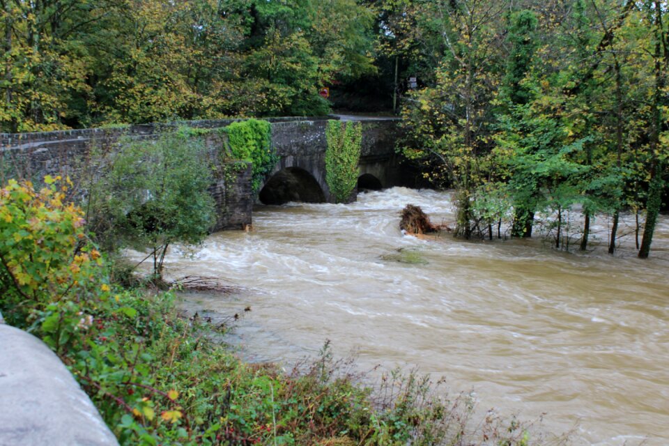Henllan bridge river tivey floods