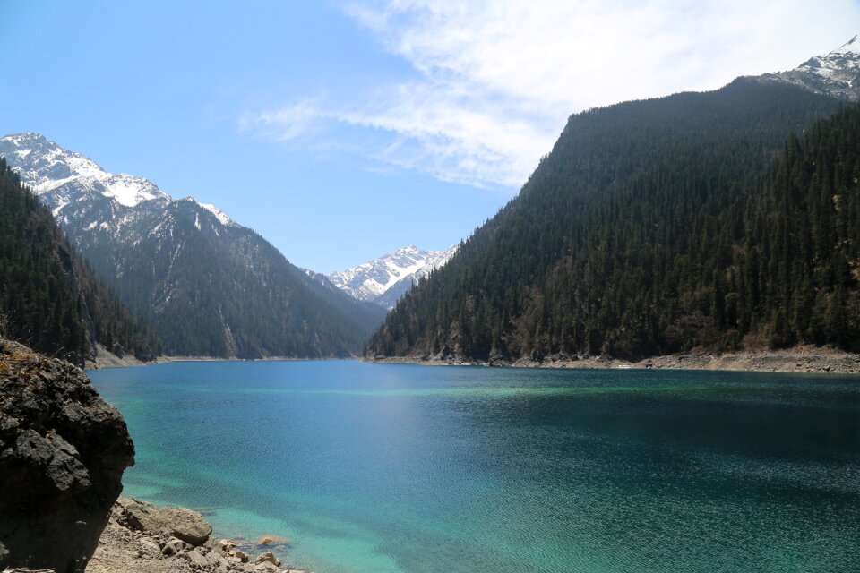 Green water be quiet snow