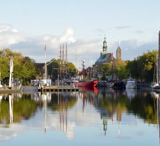 Port town hall fire ship