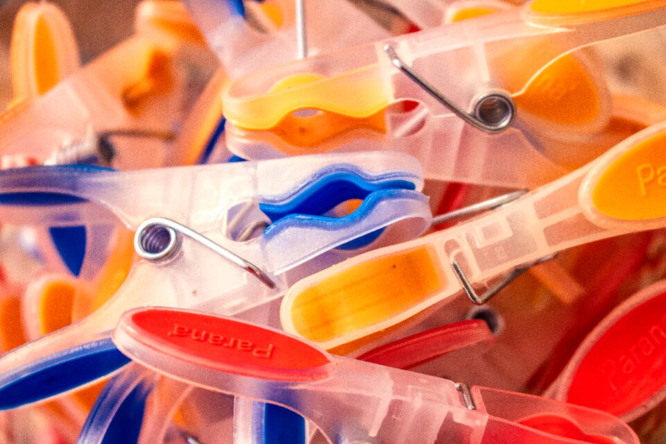 Color artistic fasteners