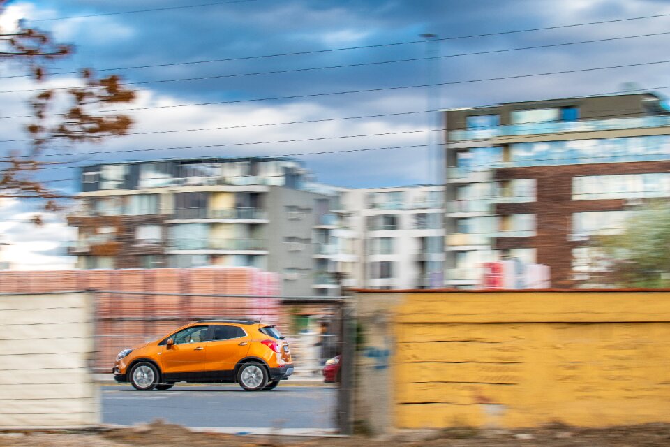 Motion blur slow shutter pan