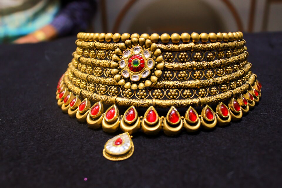 Gold jewellery rakesh vasu
