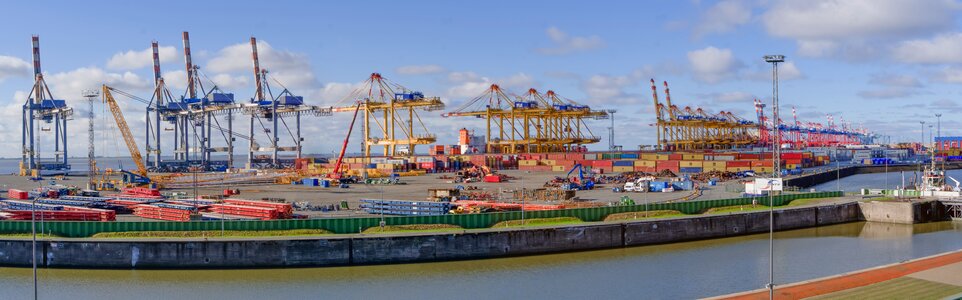 Cargo port crane photo
