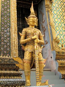 Buddhism gold jewels