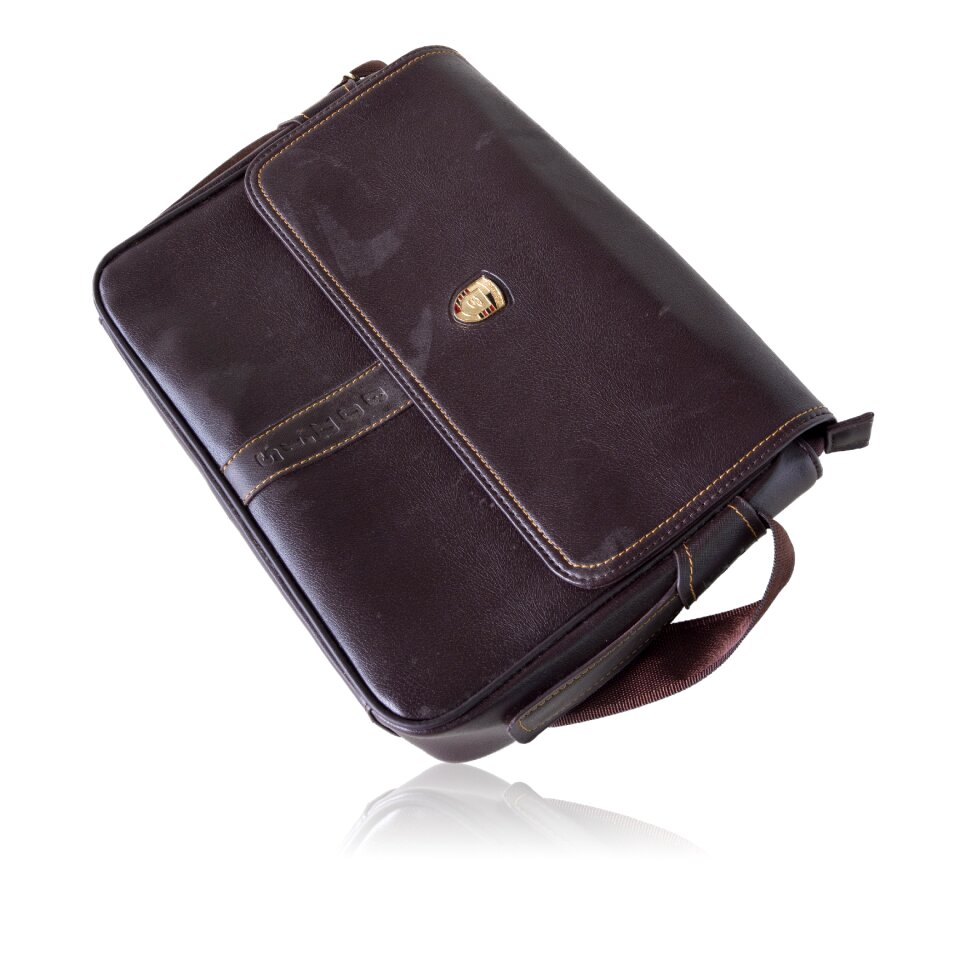 Isolated money purse