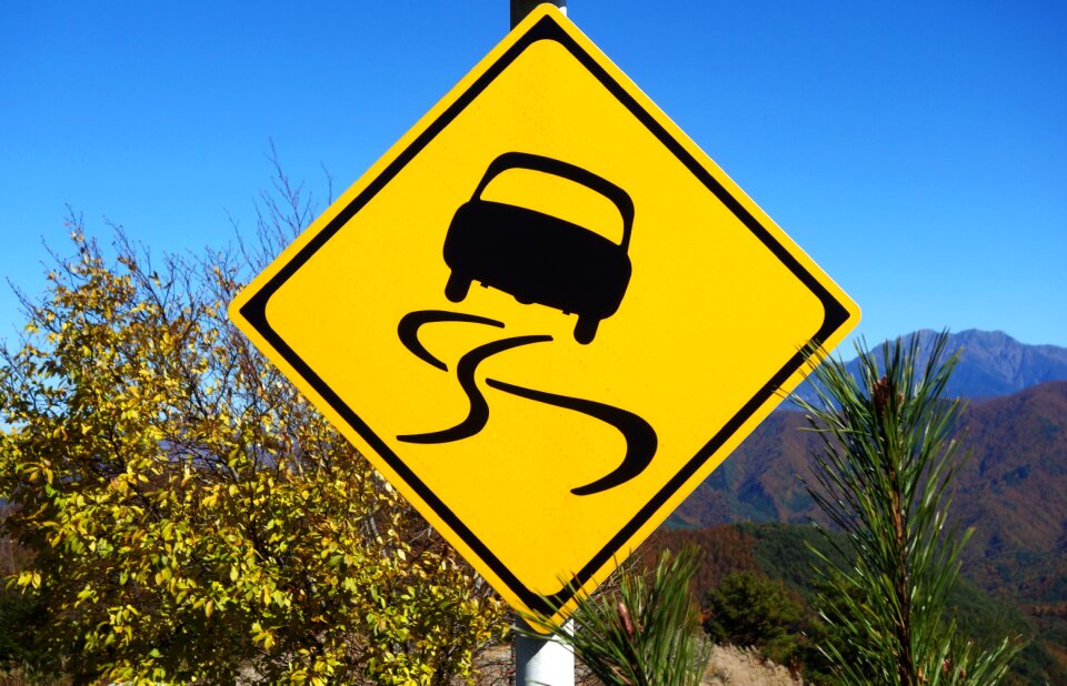 Slippery when wet noire shapes