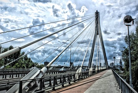 The capital of the bridge hdr