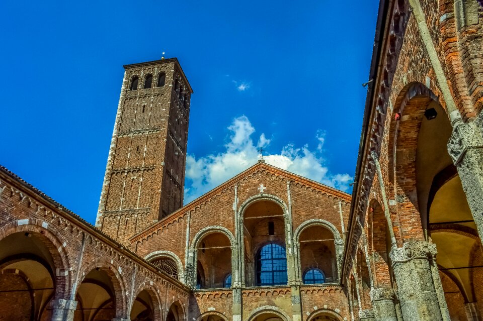 Milan italy architecture