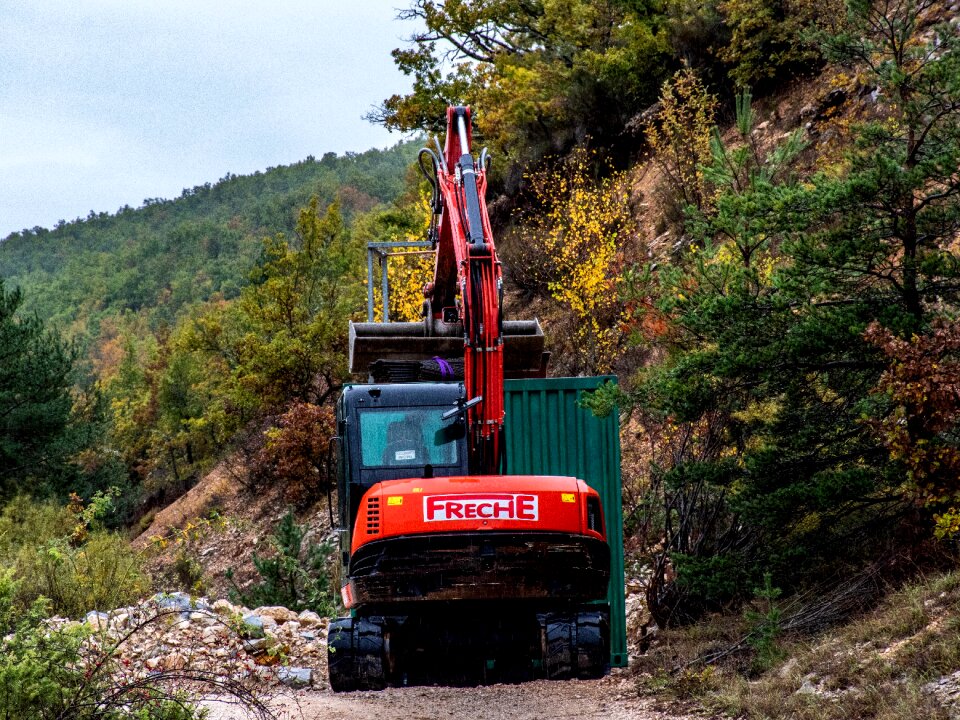 Construction vehicle road construction