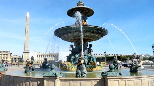 Paris obelisk place de la concorde photo