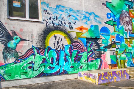 Graffiti art sprays