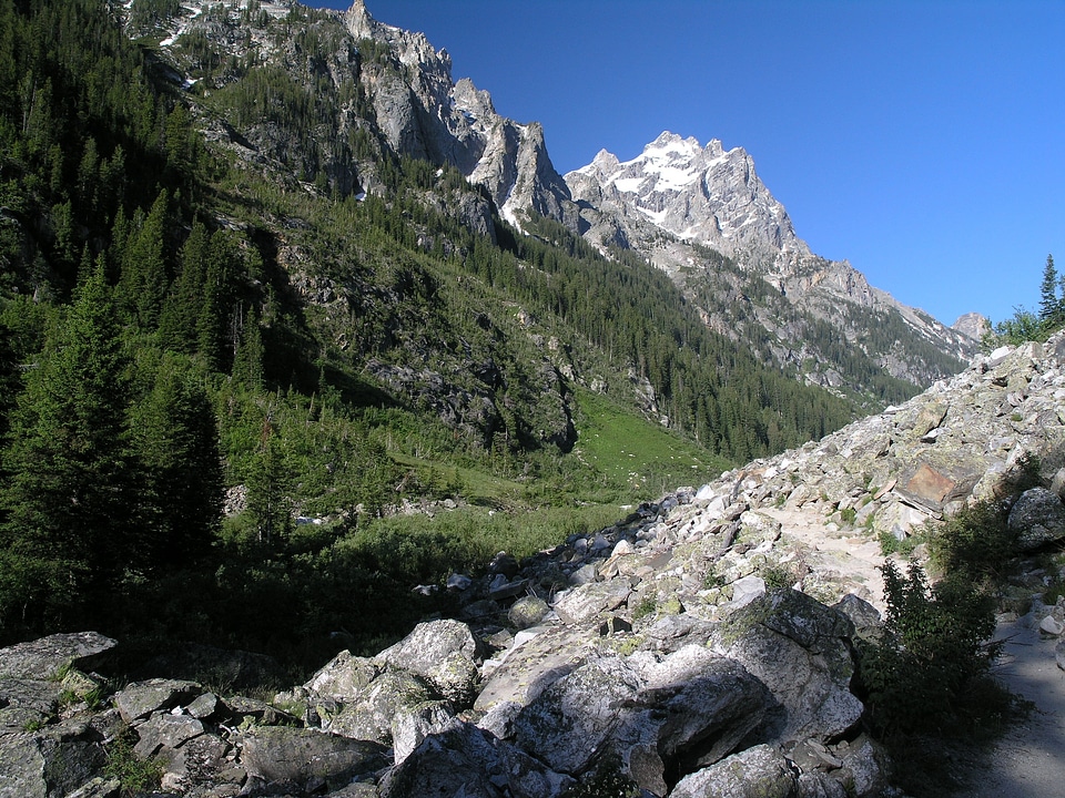 Clouds mountains ravine
