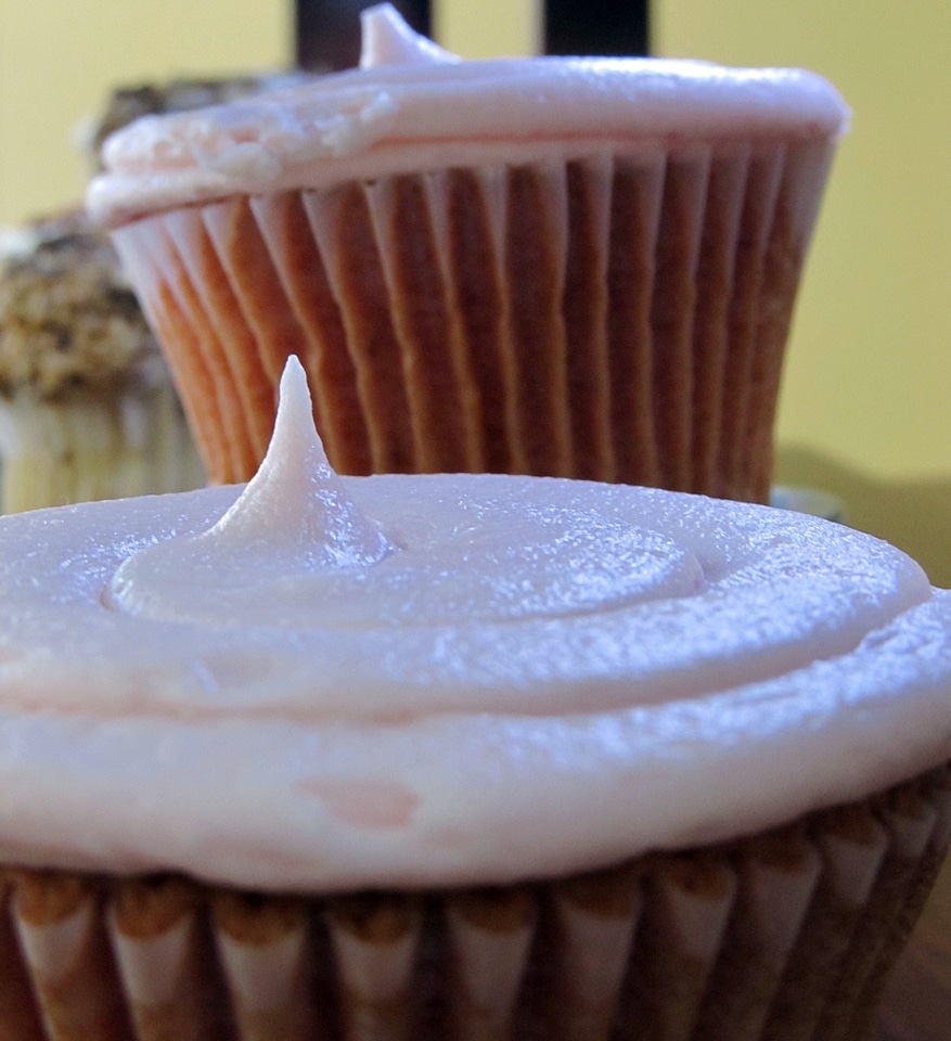 Cake food frosting