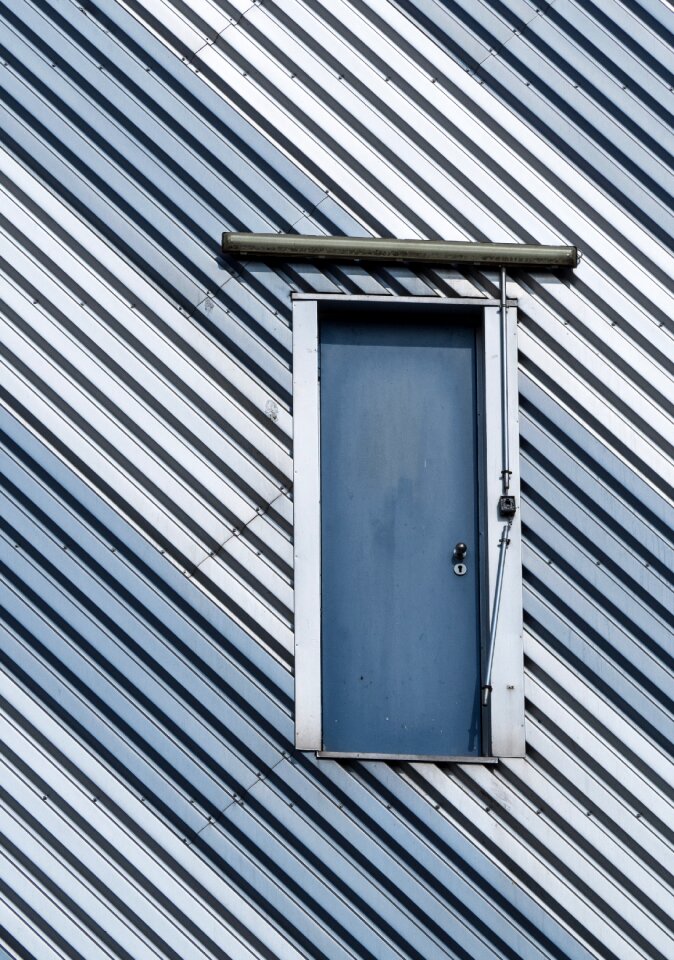 Structures lines grooves