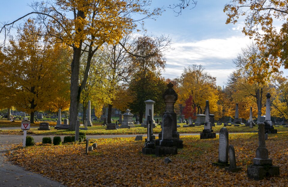 Burial funeral headstone