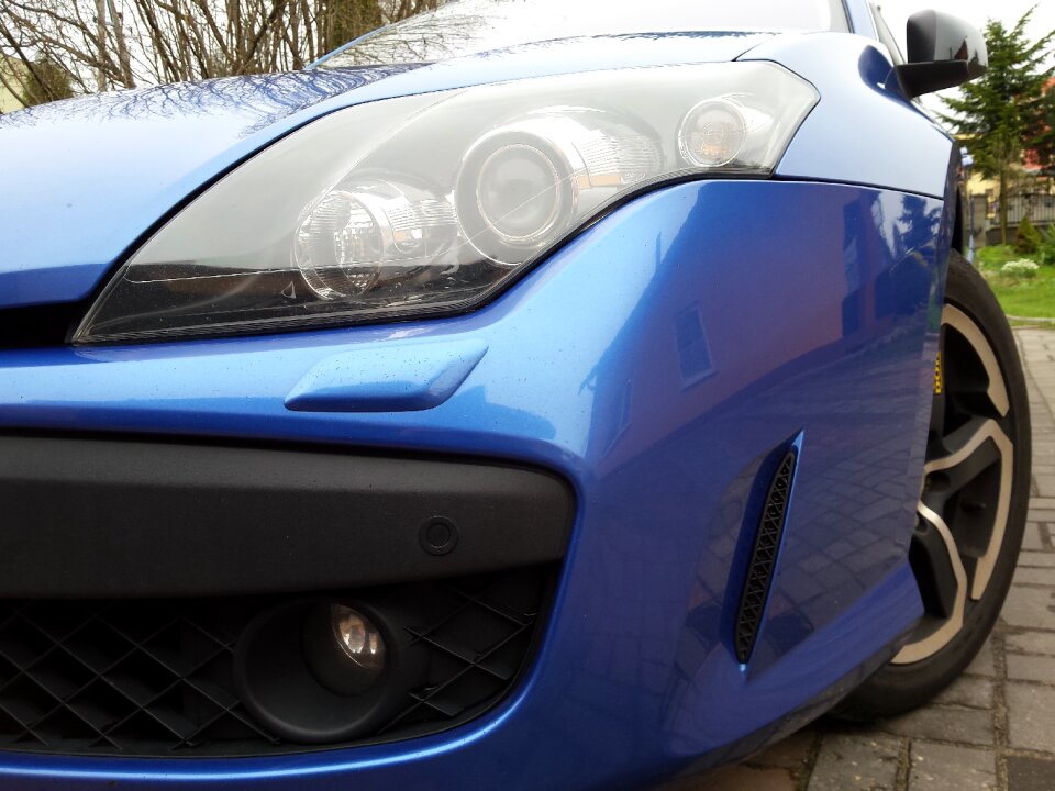 Car sports reflector