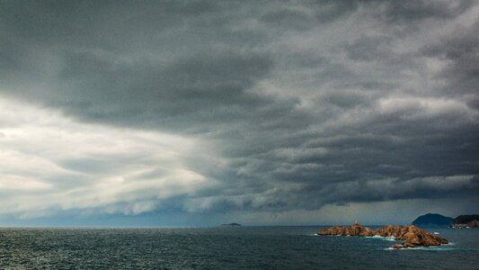 Sea dubrovnik sky