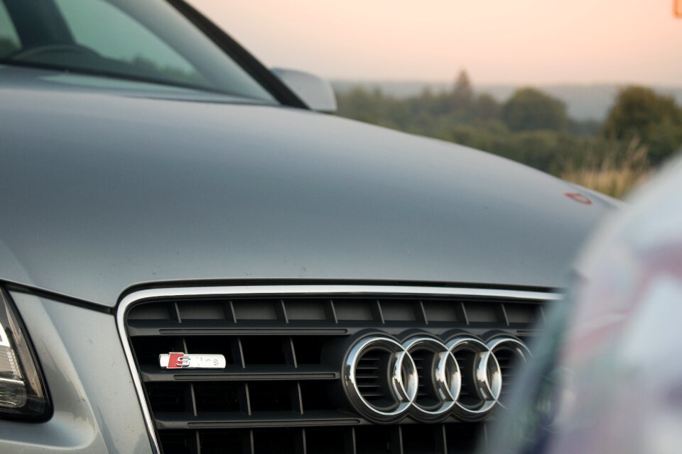 Automotive vehicle motor