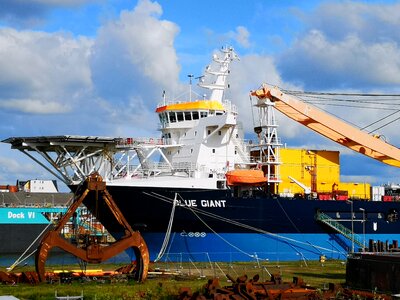 Bremerhaven ship port