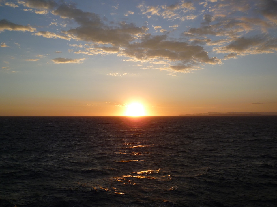 Sunset horizon rest
