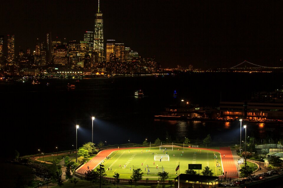 New york freedom tower black news photo