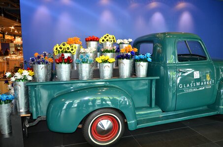 Glass wagon