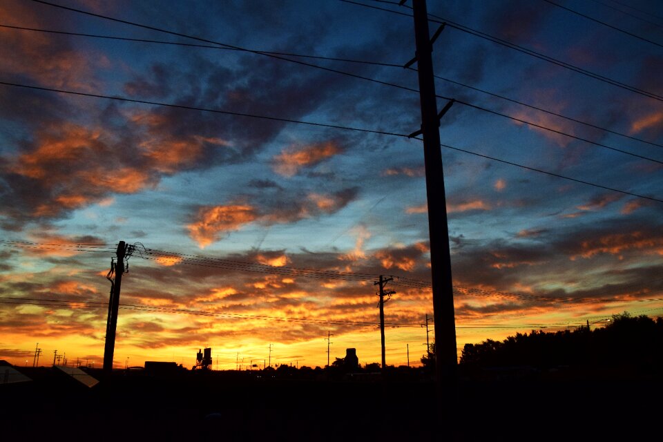 Sunset voltage power