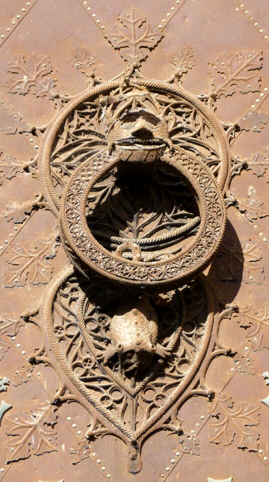 Medieval call caller