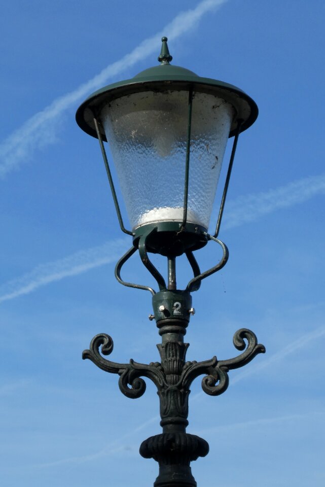 Lamp vote night