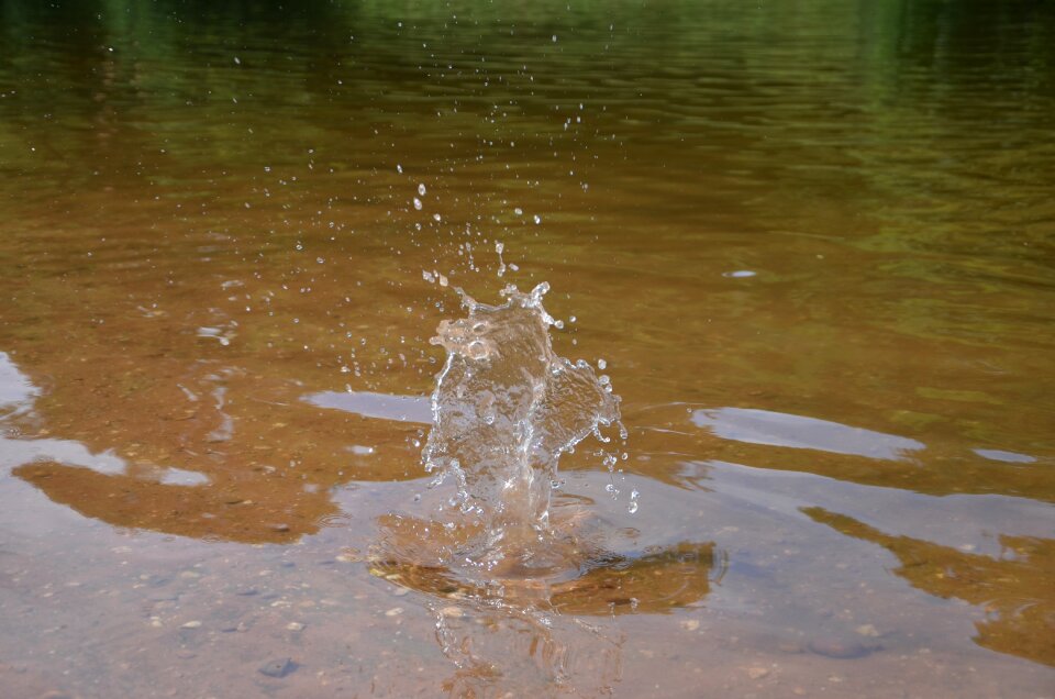 Waters brown spray