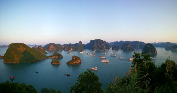 Vietnam halong bay ship