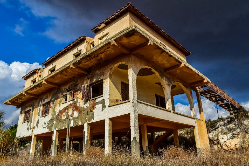 Destruction damage disaster