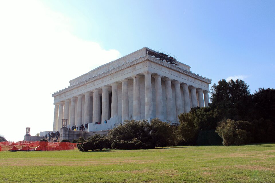Statue attraction historical