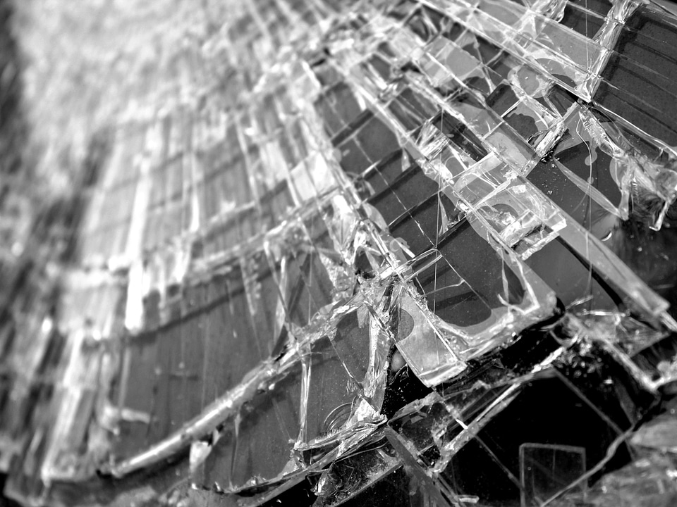 Shard broken glass breakage photo