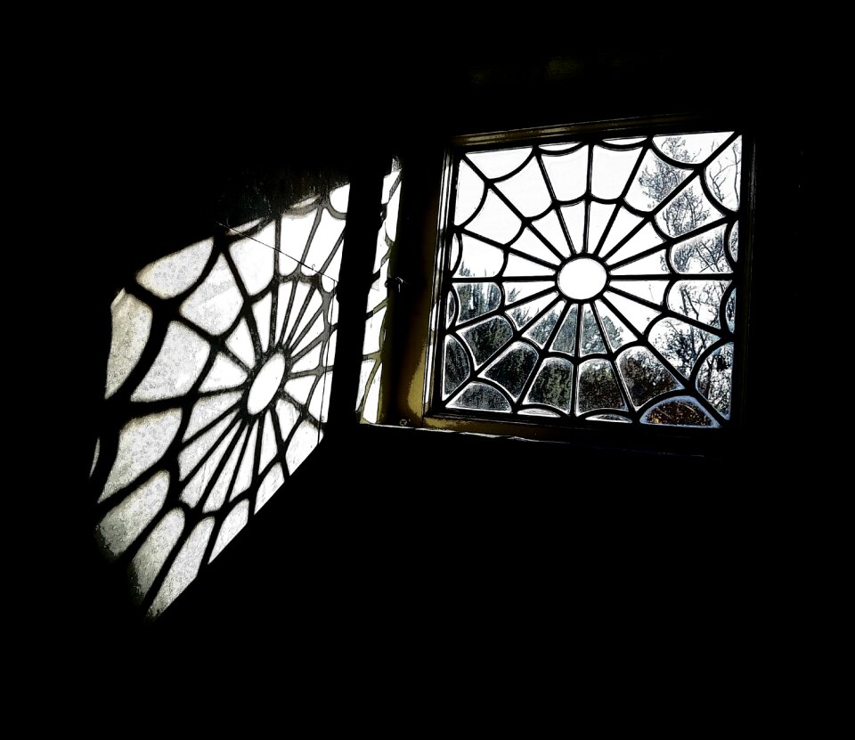Light web winchester mystery house