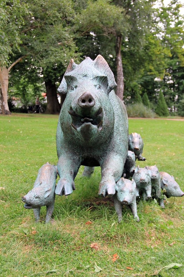 Pig park sculpture