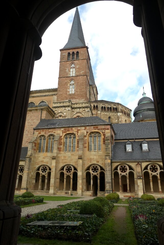 Domtuin trier architecture
