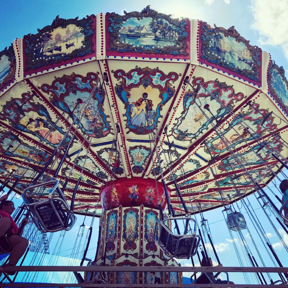 Attraction amusement