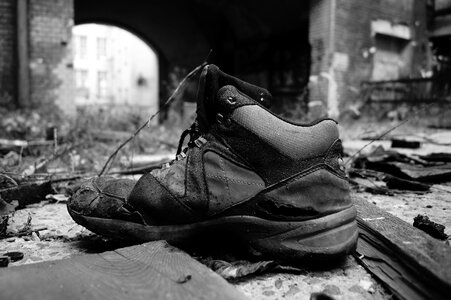 Shoe old decay