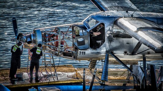 Aircraft engine vancouver fitter photo