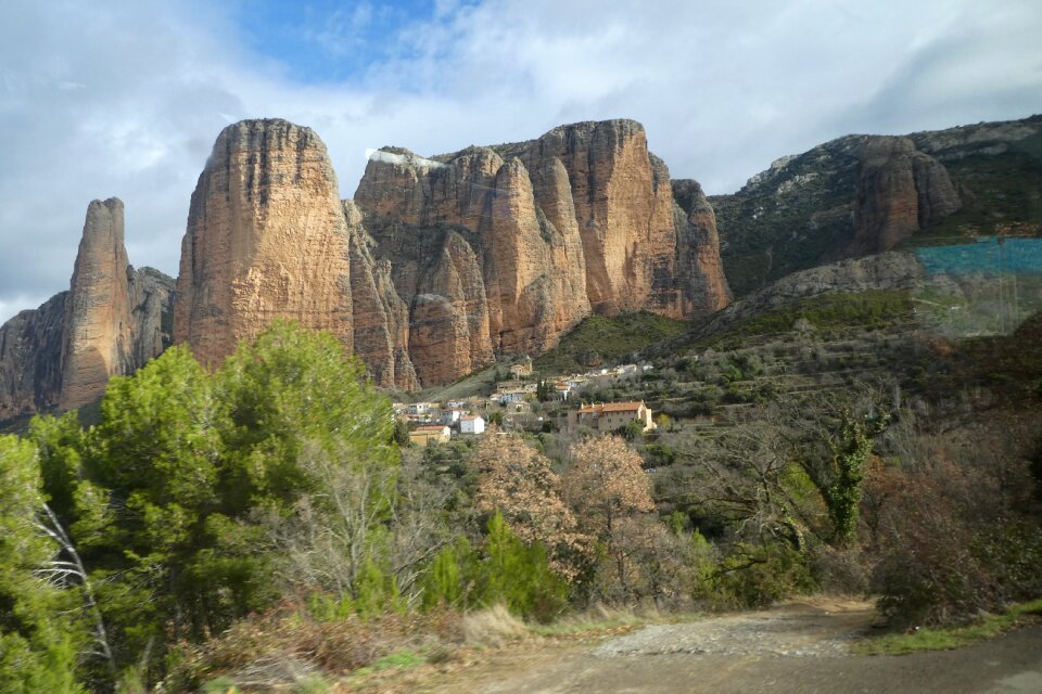 Mallos de riglos spain mountain photo