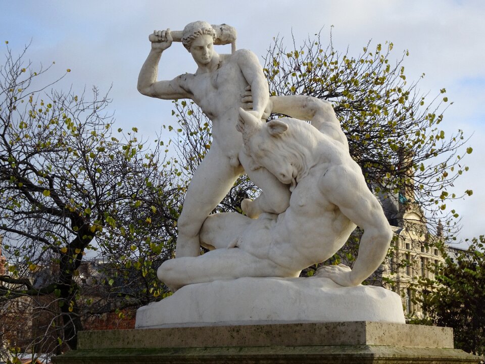 Monument mythology man