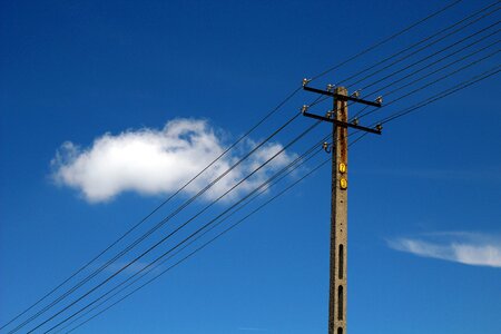 Lines the voltage hotel