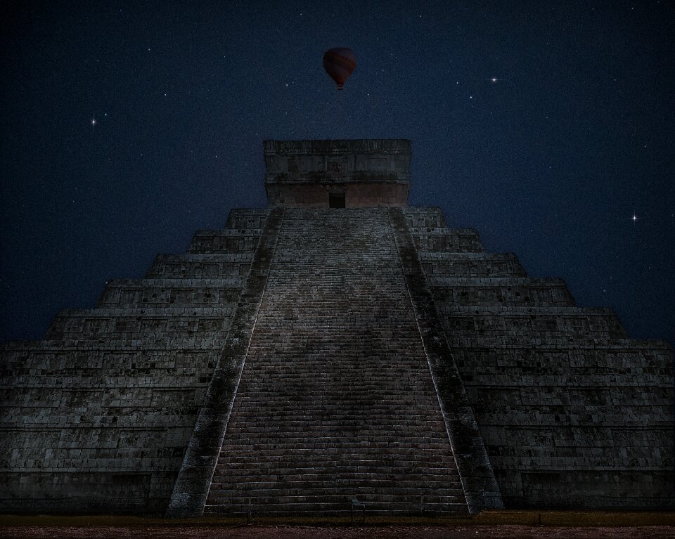 Pyramid yucatan maya