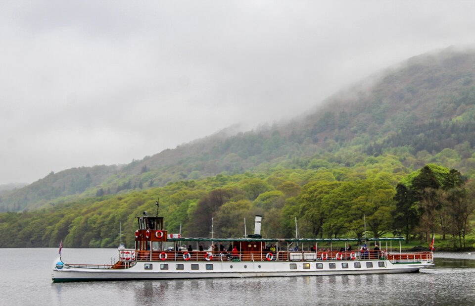 Ship steamboat steamship